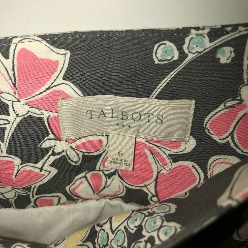 Talbots Aline Skirt Gray with floral design in Pink, yellow and white Size 6 - Picture 4 of 8